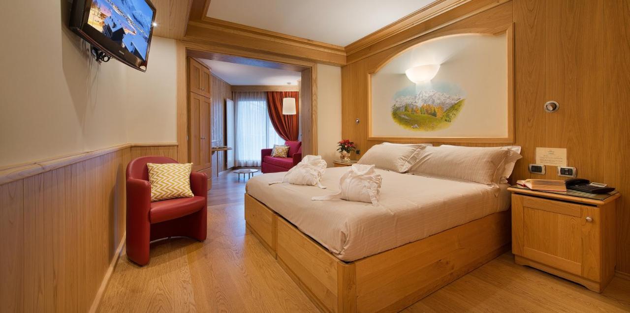 Hotel Baita Montana ลีวินโญ ภายนอก รูปภาพ