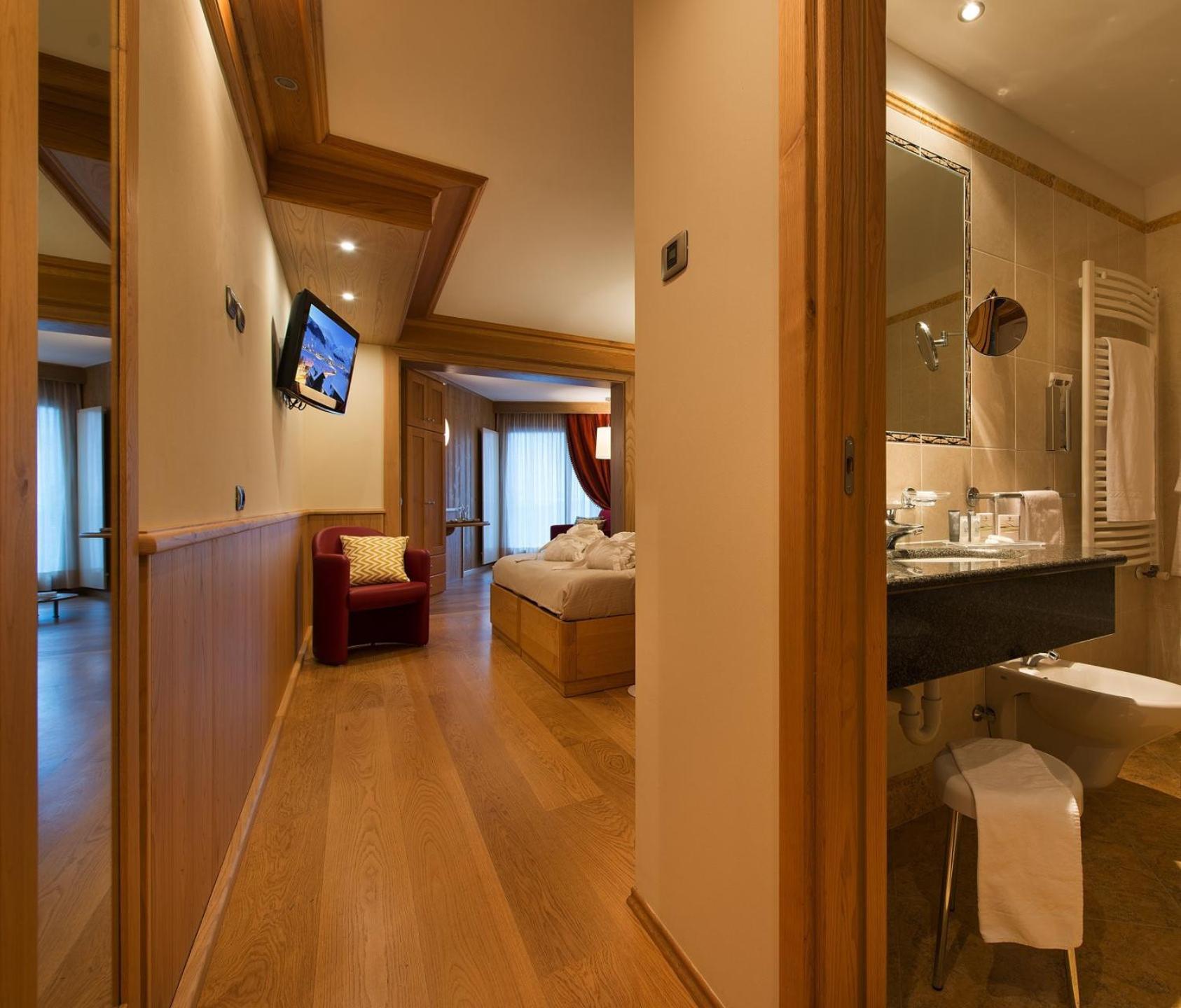 Hotel Baita Montana ลีวินโญ ภายนอก รูปภาพ