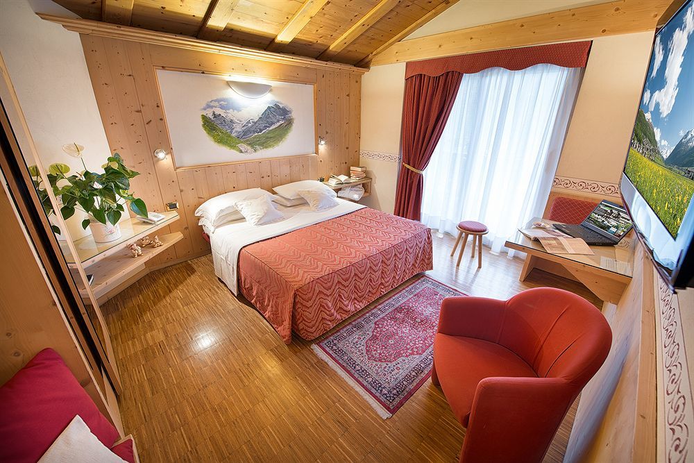 Hotel Baita Montana ลีวินโญ ภายนอก รูปภาพ